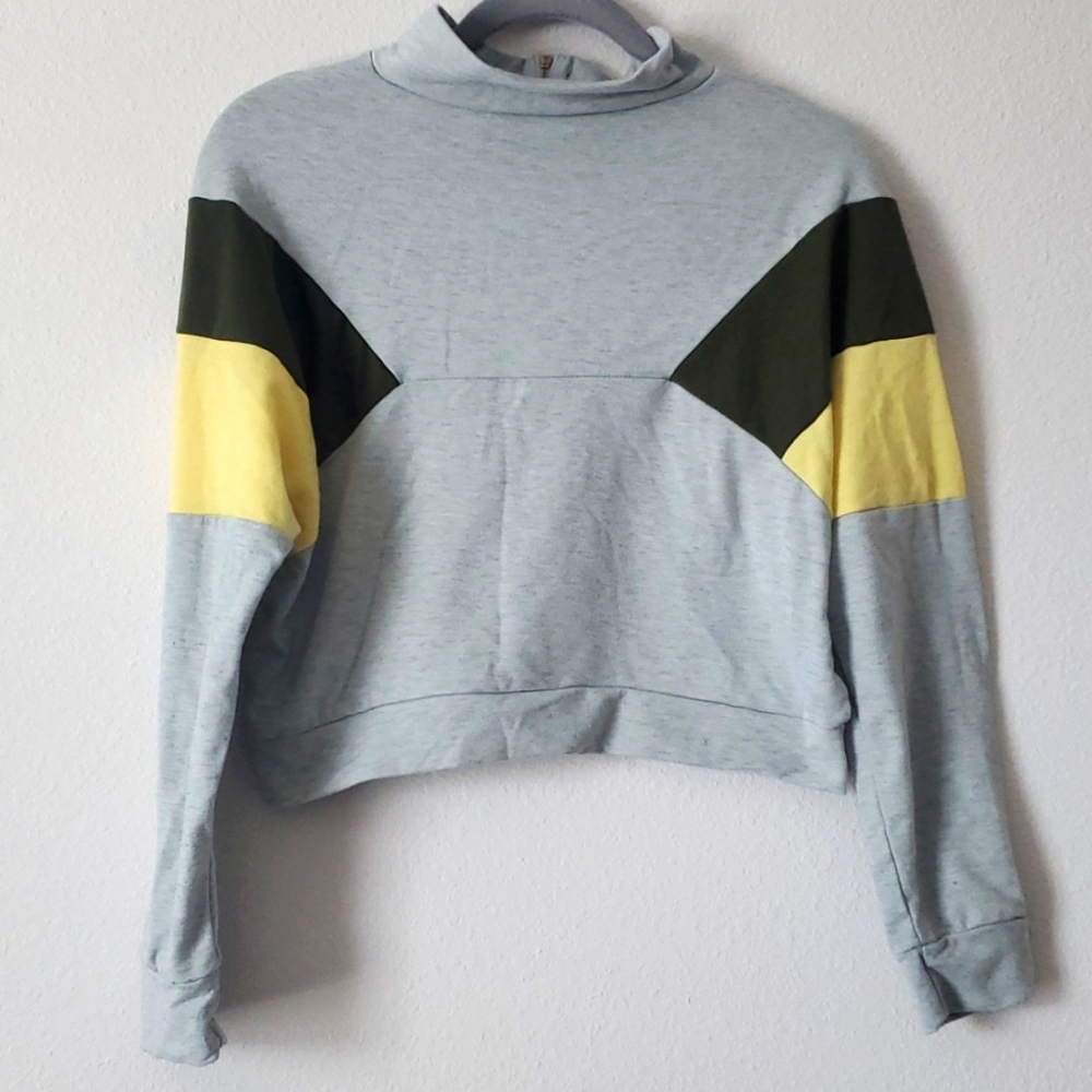 Cropped Jacket Size Large - Picture 2 of 2
